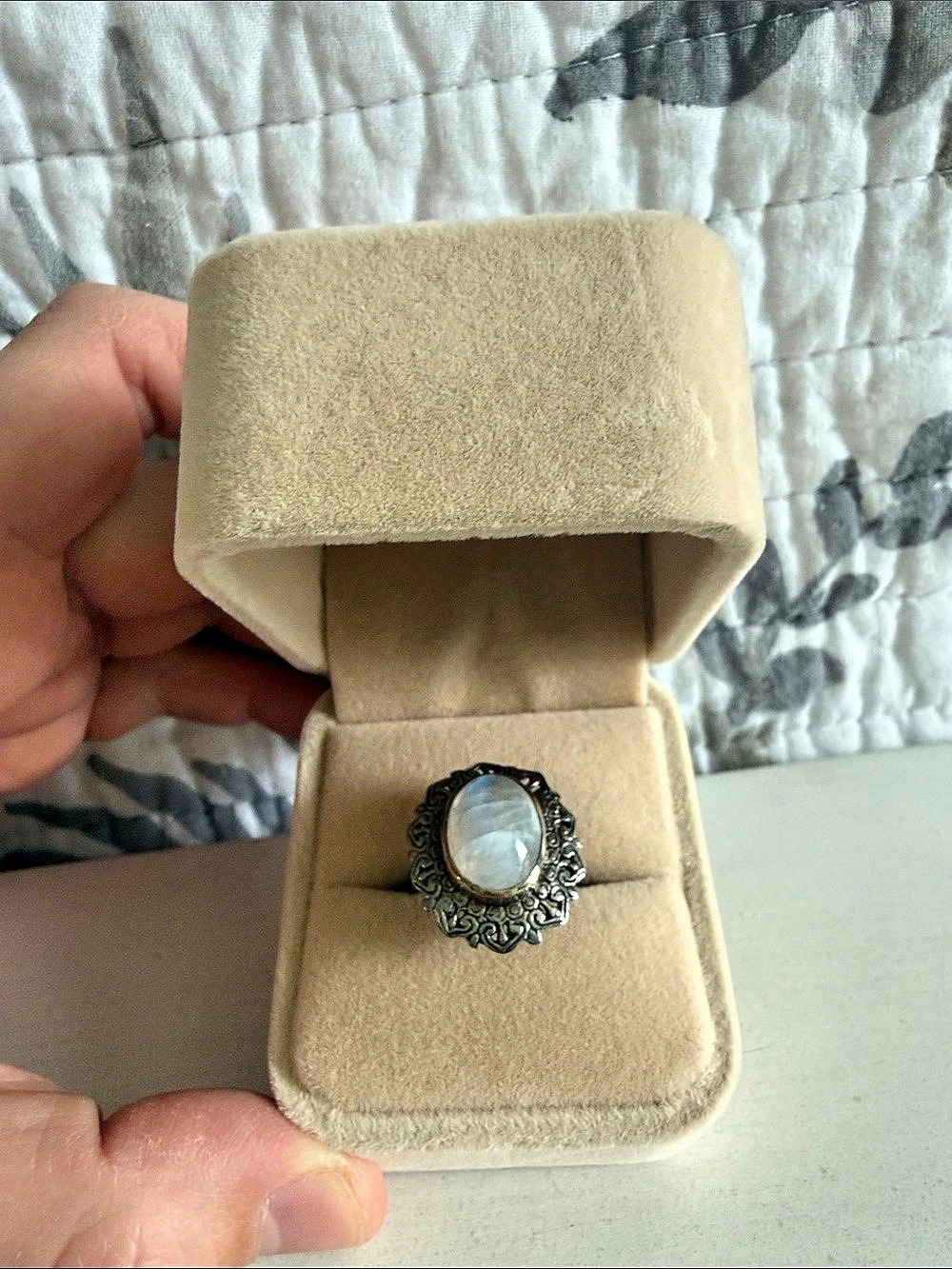 Sundance Catalog 925 Silver Filigree Moonstone Rainbow Regalia Ring Size 8
